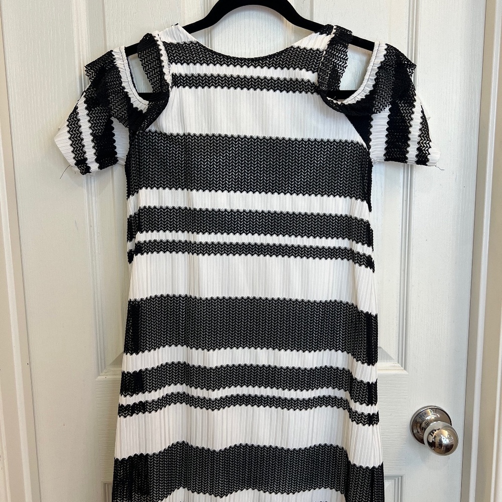 Zara Mini Length off the Shoulder Striped Dress size S Black and White
